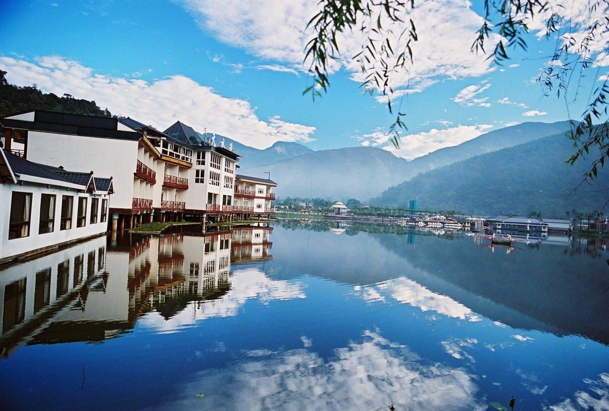 Lakeside Resort Nantou Екстериор снимка