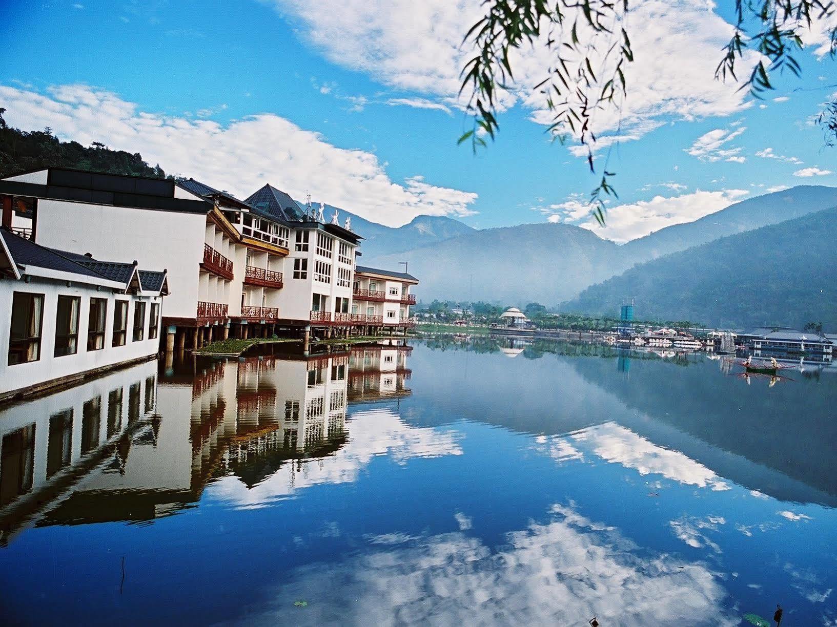 Lakeside Resort Nantou Екстериор снимка